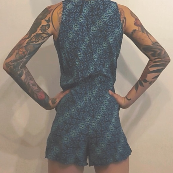 Romper - Picture 2 of 3